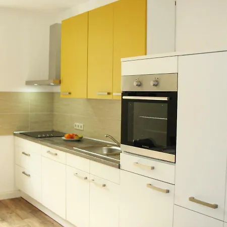 Apartment Ferienwohnung „am Stadtpark“ *